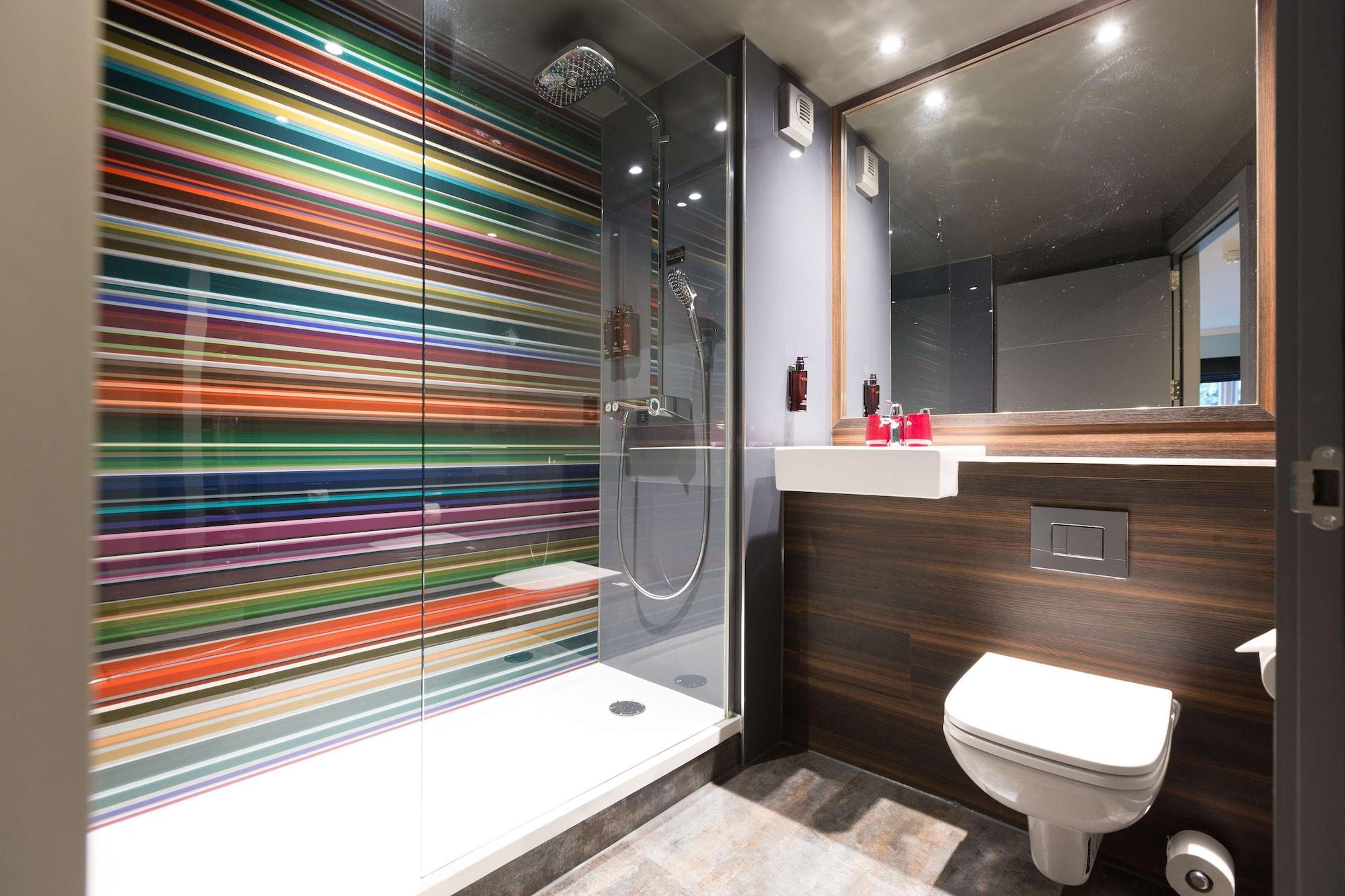 Village Hotel Manchester Bury Бери Экстерьер фото