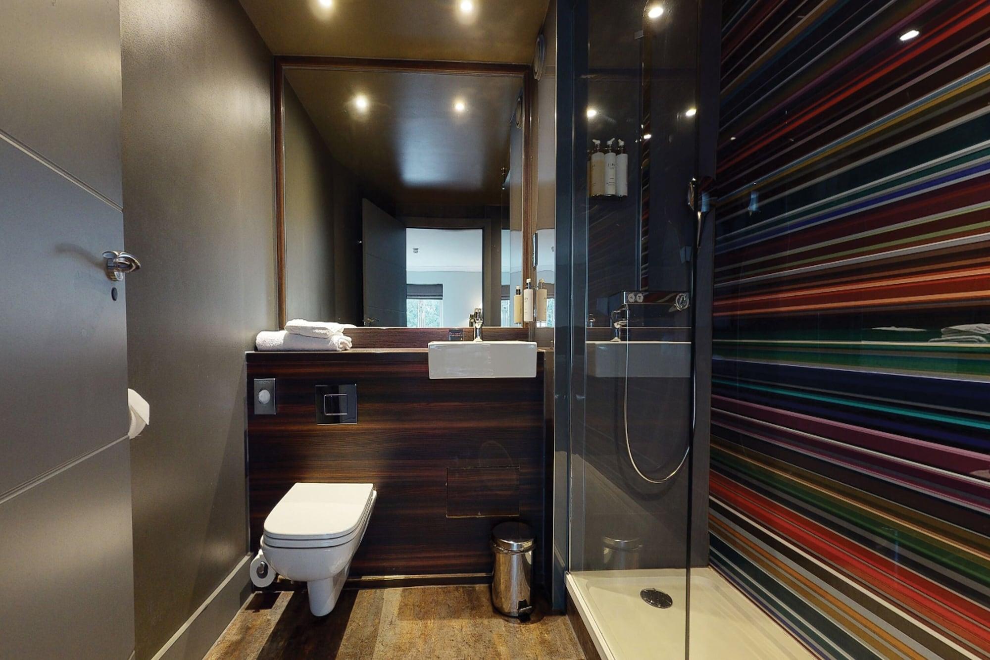 Village Hotel Manchester Bury Бери Экстерьер фото